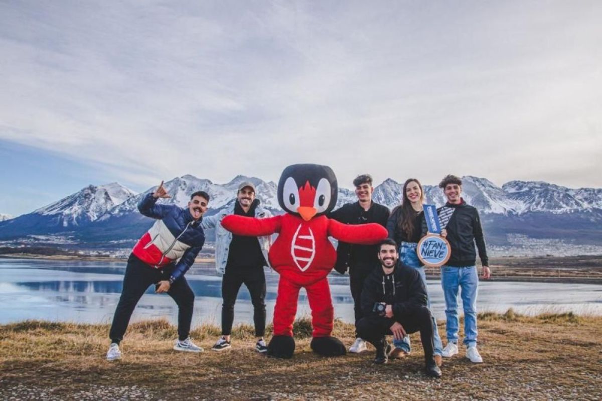 Influencers de Brasil llegaron a Ushuaia para promocionar el destino a  través de sus Redes | Sur54.com | Portal de noticias