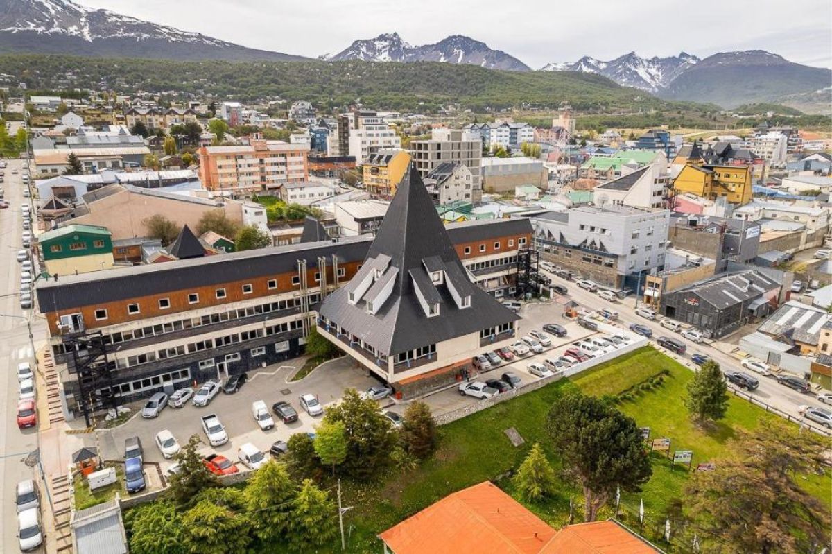 Ushuaia: Hoy comienza el Mercado del Fin del Mundo, edición "Somos Campeones"