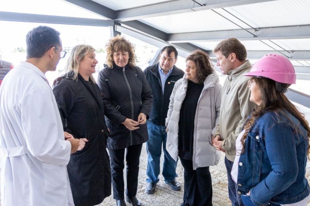 Melella y Vizzotti recorrieron la obra del Hospital Regional Ushuaia y el Centro de Rehabilitación