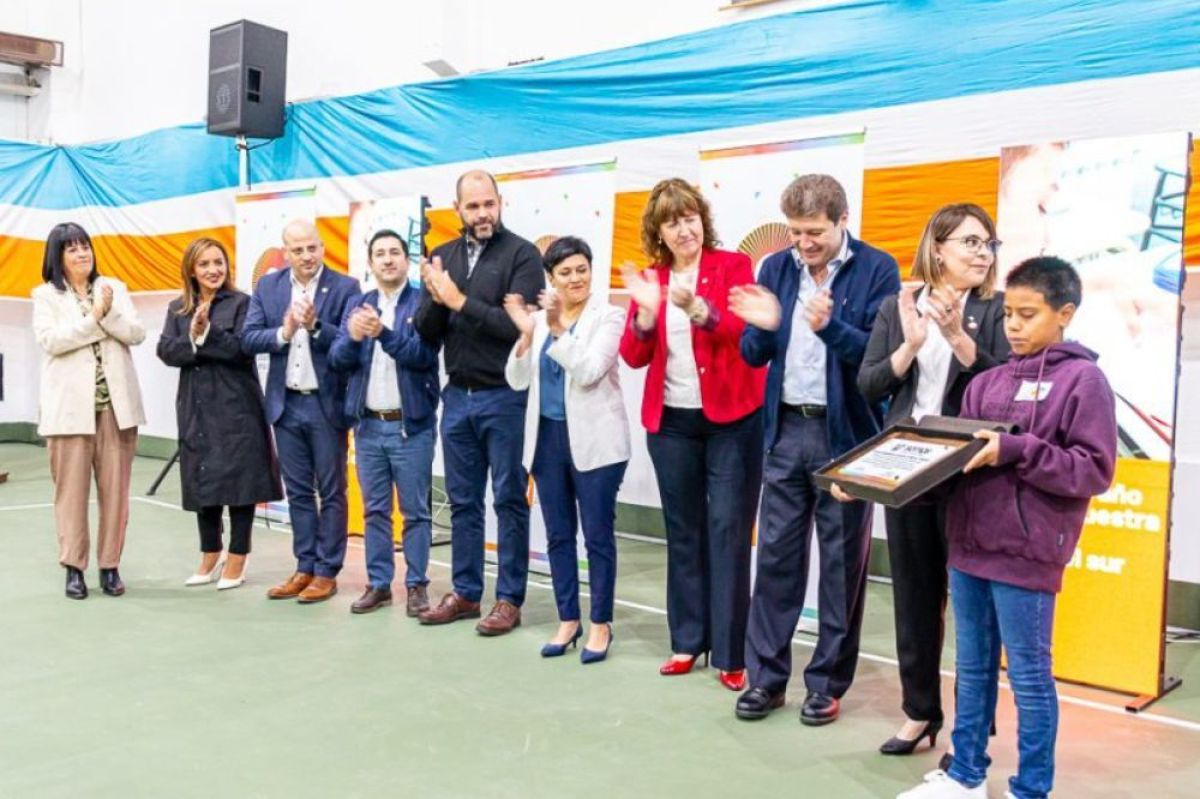 "La educación debe mostrar por qué es tan importante defender los derechos individuales de las personas, a elegir y ser elegido”