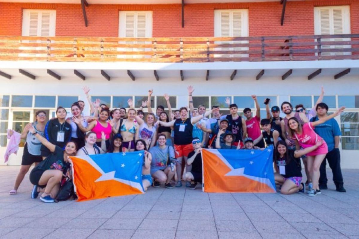 Jóvenes fueguinos y fueguinas se encuentran en embalse para participar de la Juventur