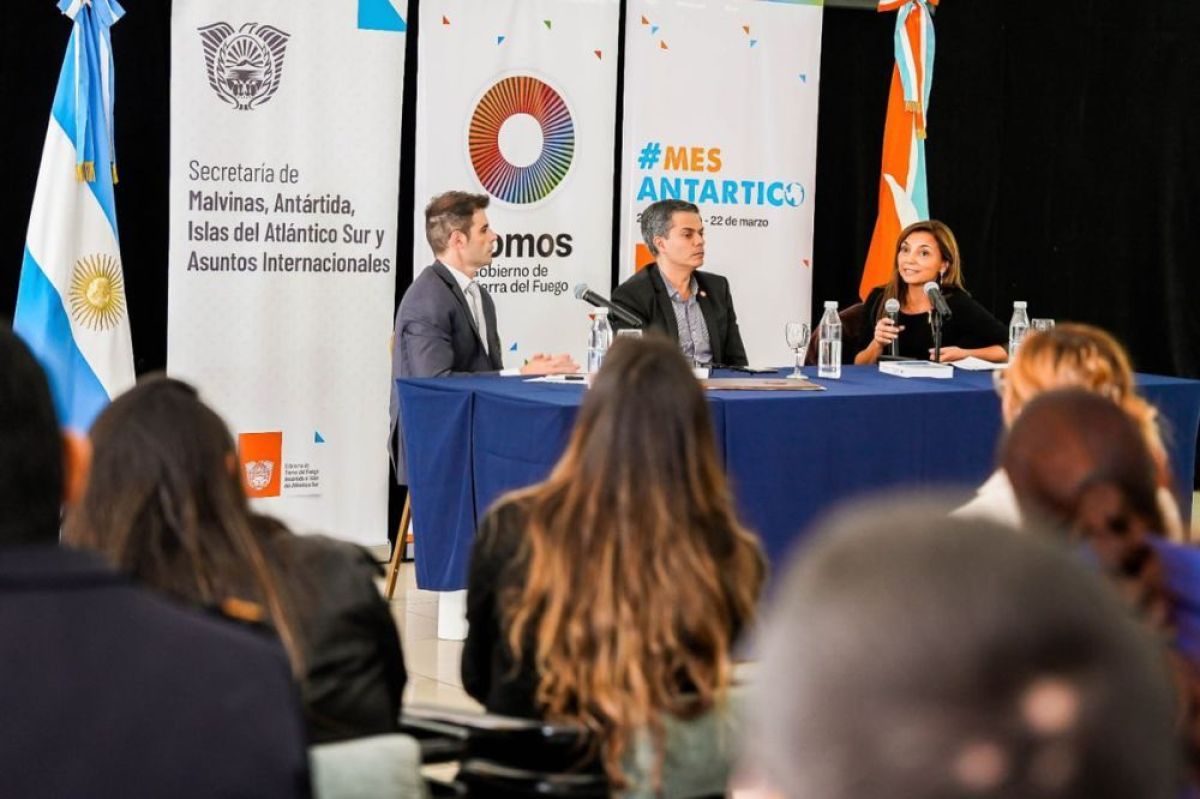“Tratado de Derecho Antártico”: “Para nosotros la Antártida está permanentemente en agenda”, dijo Dachary