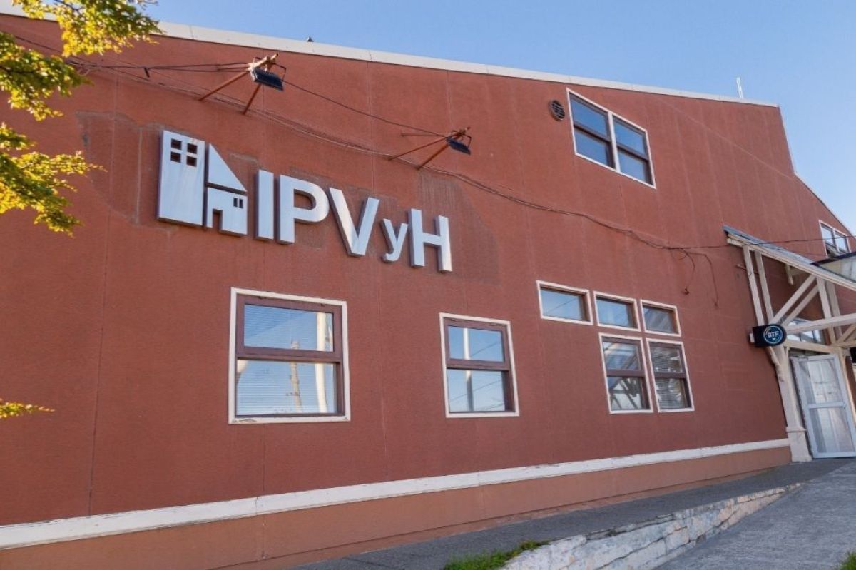 IPVyH: firmaron el acta de recomposición salarial para los trabajadores y trabajadoras del organismo