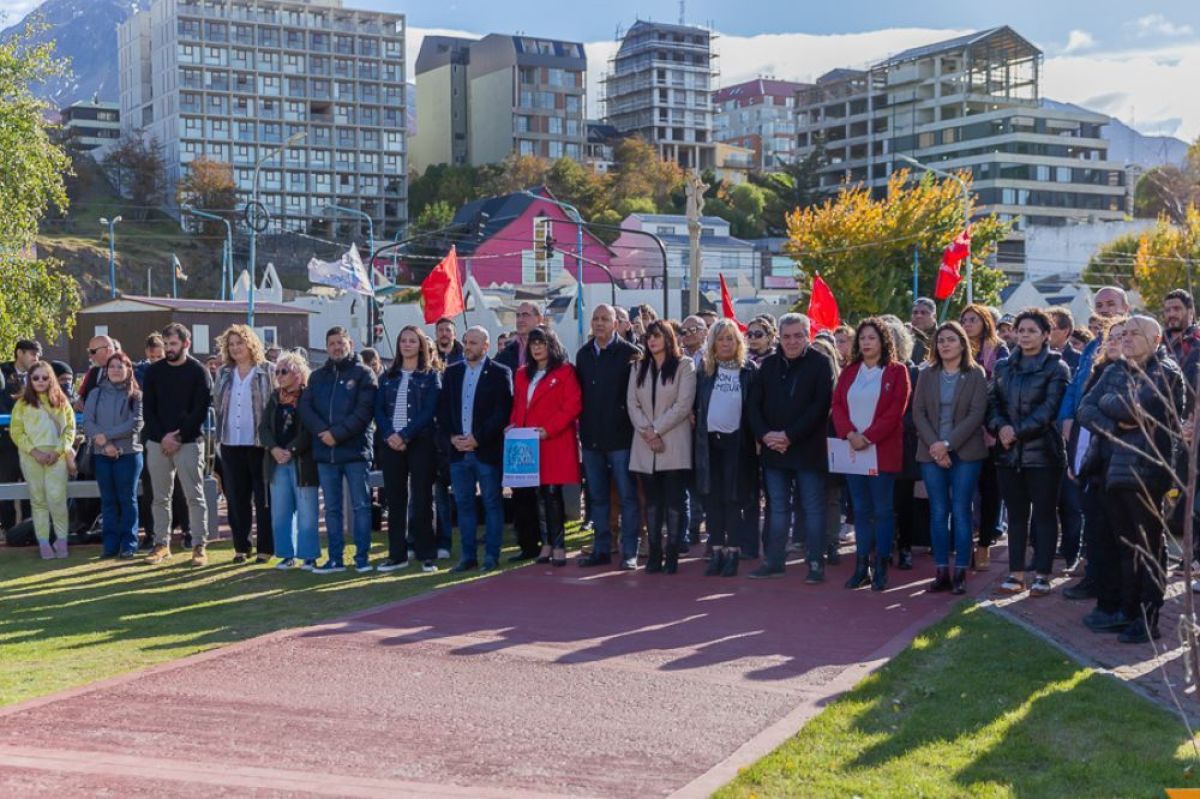 Legisladores y legisladoras participaron del acto por el Día Nacional de la Memoria