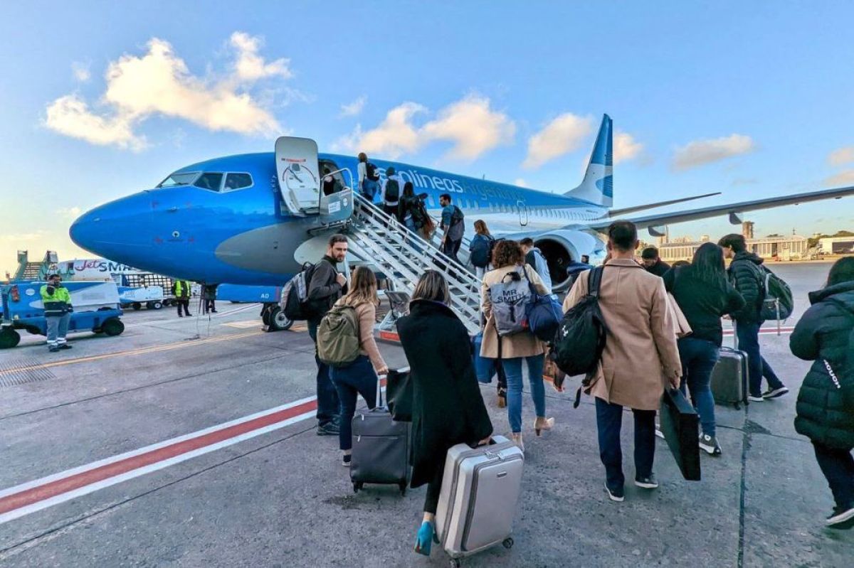 “Para los fueguinos viajar en avión no es un lujo, es una necesidad”, expresó Von der Thusen