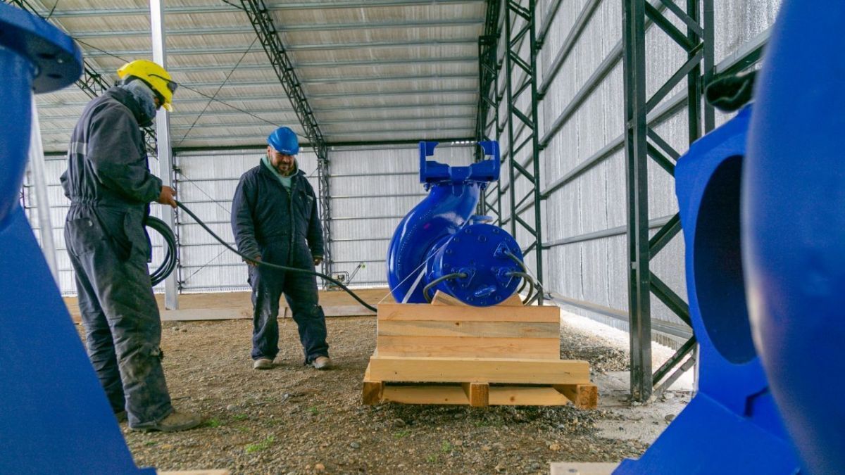 Se recibieron las bombas para impulsar los efluentes a la nueva planta de pretratamiento