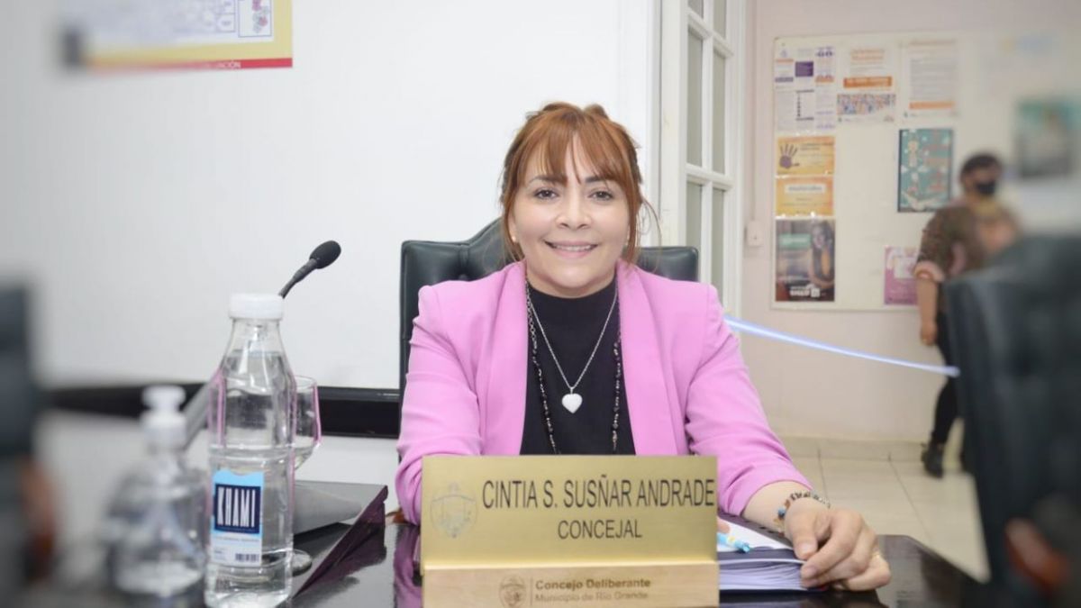  “Estuvimos trabajando junto con ATURG en la construcción de esta parada taxis”