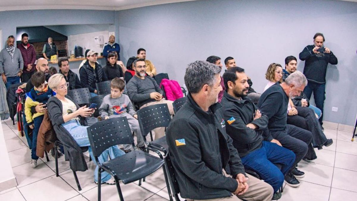 La Municipalidad de Ushuaia firmó un convenio para la entrega de lotes a afiliados del SAT 