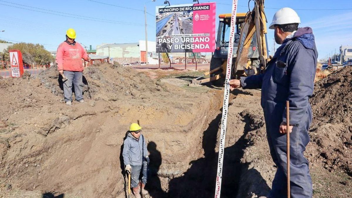 Comenzaron los trabajos de construcción del entubado del Canal Islas Malvinas