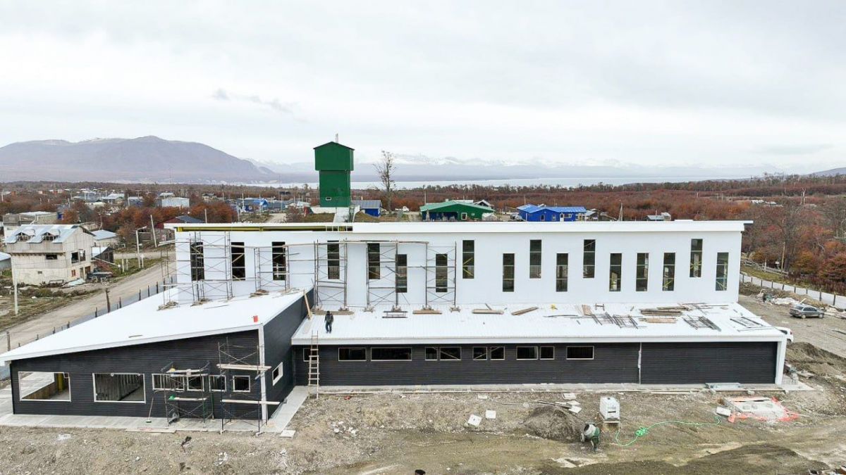 “Estamos acompañando el crecimiento de Tolhuin con obras históricas”