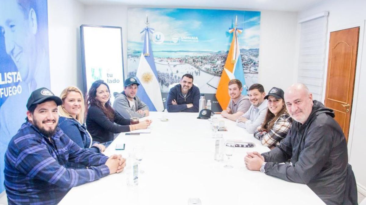 El intendente Vuoto se reunió con integrantes de la Asociación Motociclista Ushuaia