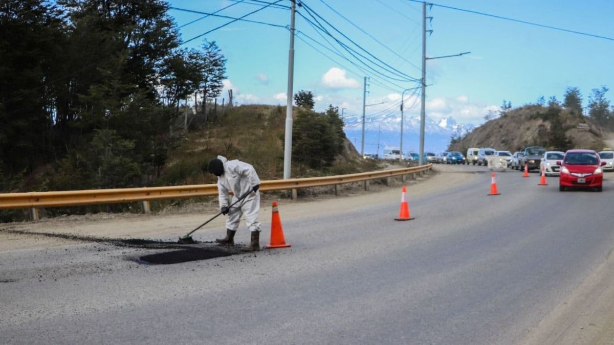 Por trabajos viales, solicitan circular con precaución por la calle Héroes de Malvinas