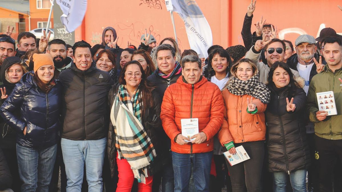 Pino realizó una caminata por la Margen Sur con más de 250 militantes
