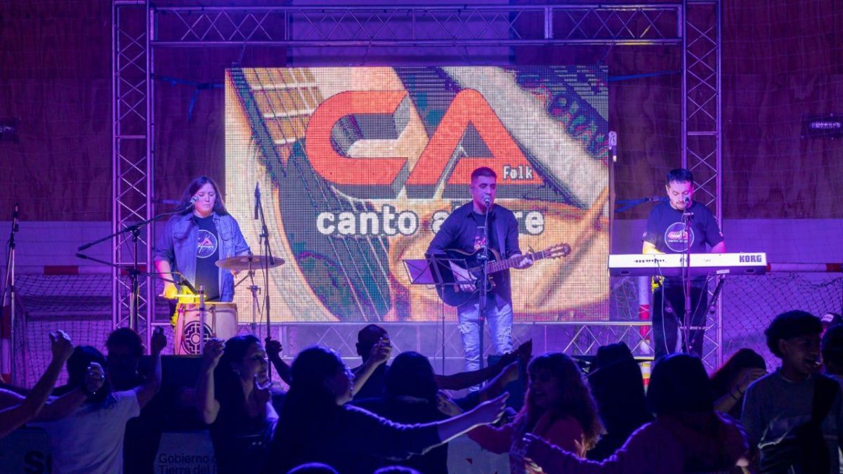 Gobierno celebró una gran peña por el Día de las y los Trabajadores