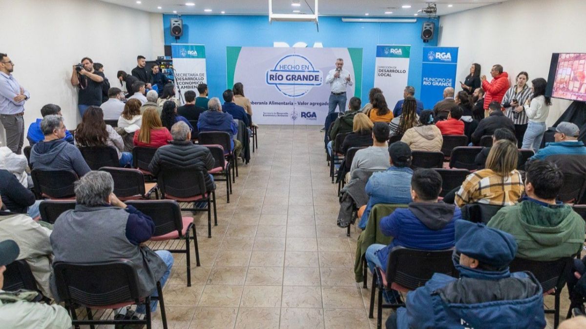 El Municipio realizó una nueva entrega de subsidios del programa “Hecho en Río Grande”