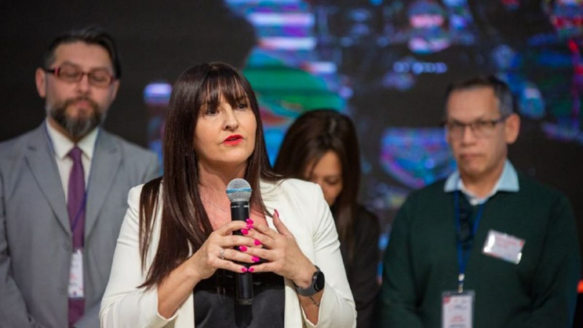 “Redujimos la tasa de desocupación al 4%, eso es un hecho concreto de política de gestión”
