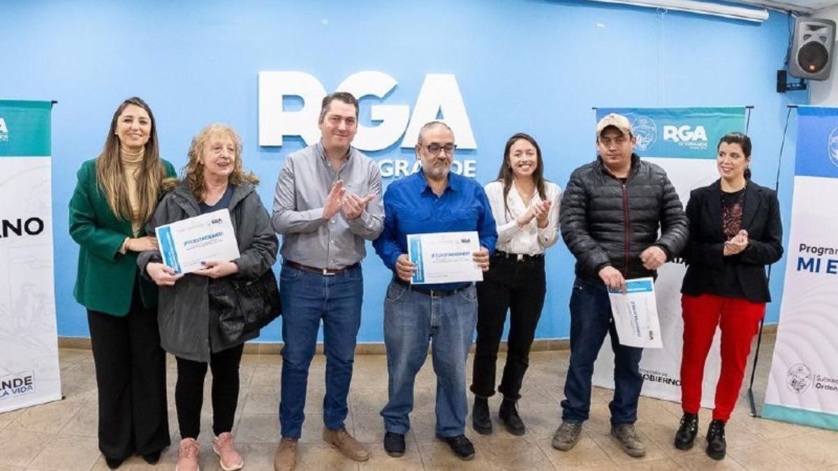 El intendente Martín Pérez encabezó la presentación del programa municipal “Mi Escritura”