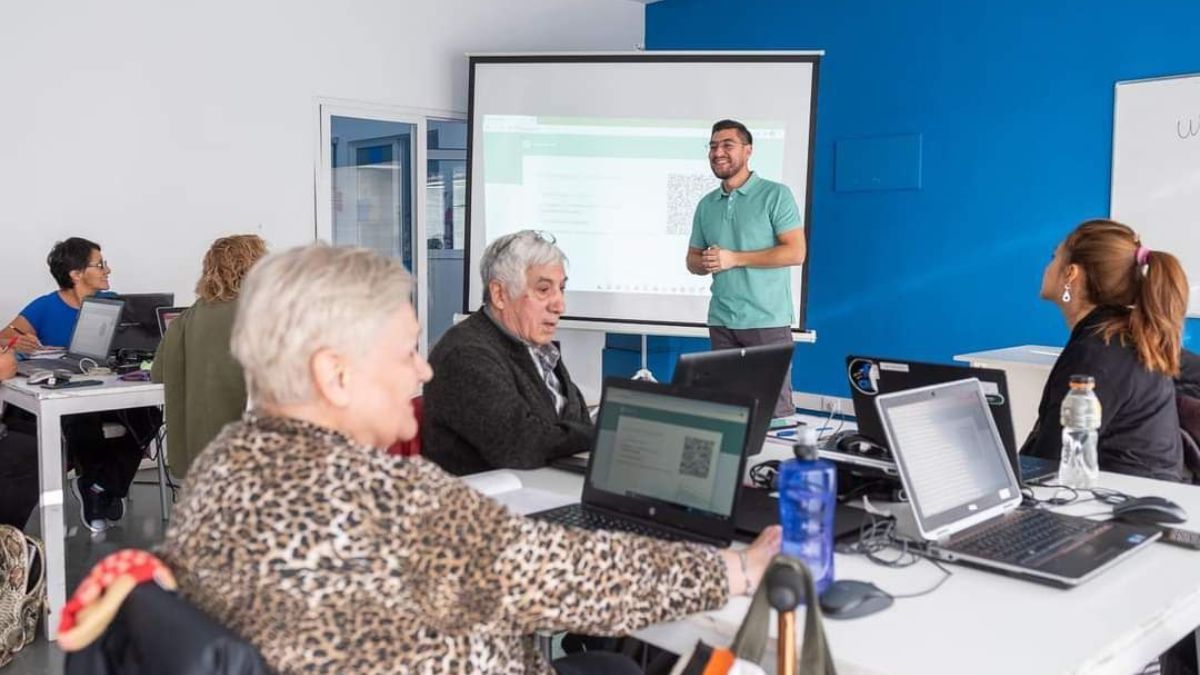 Se encuentran abiertas lasinscripciones para participar de la “Academia de Artes y Oficios Digitales”