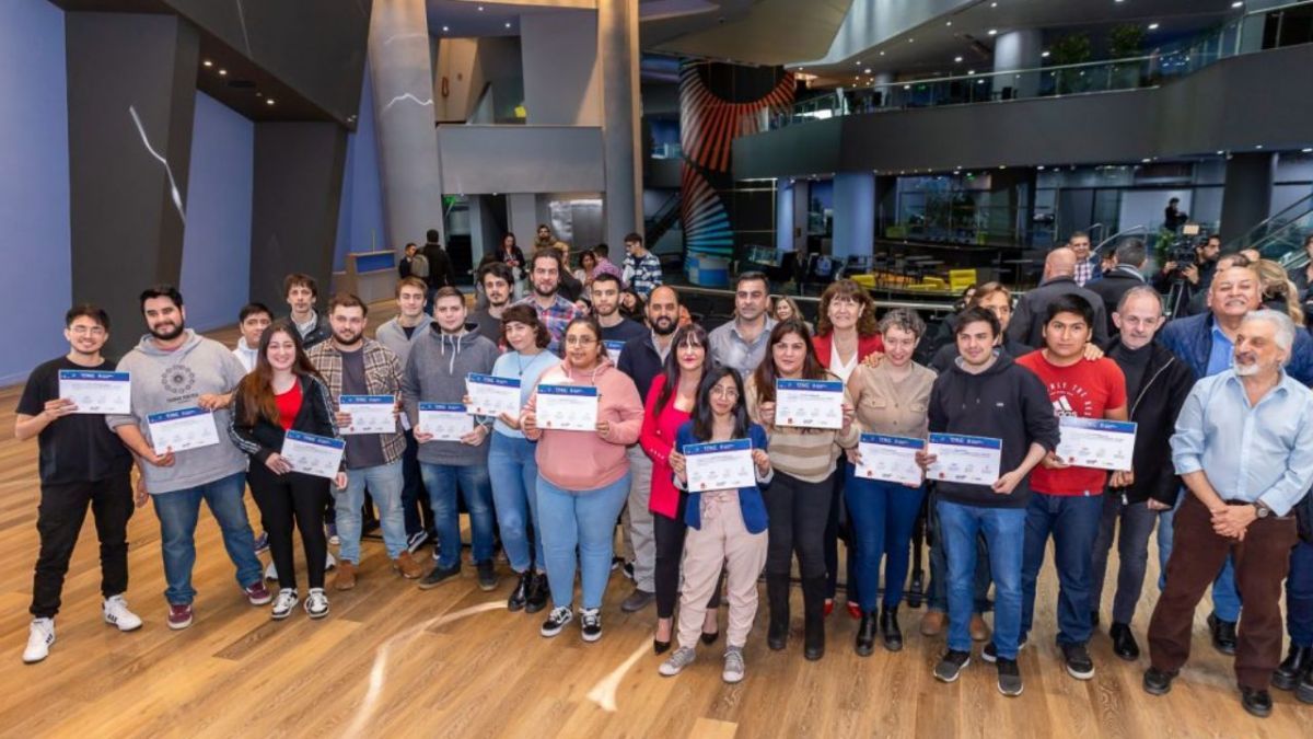 Se graduaron los primeros desarrolladores Web Full Stack y Testing QA de la Provincia