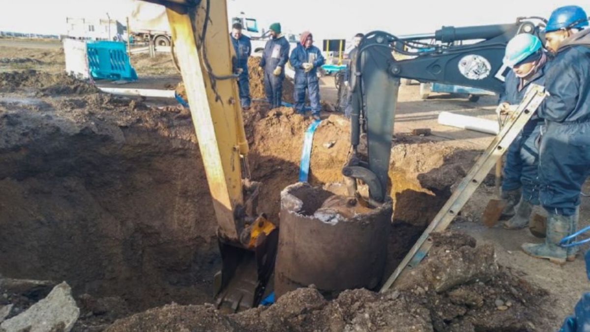 El municipio de Río Grande trabaja en la optimización de la red cloacal del B° Los Cisnes