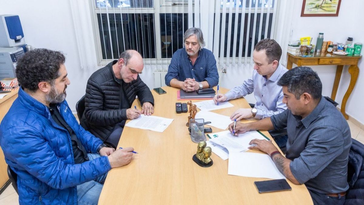 Ponen en marcha el estudio de diagnóstico del servicio de taxis y remises