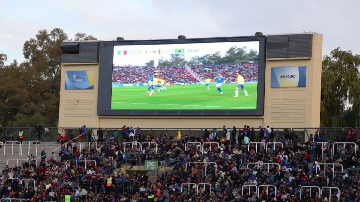 Solicitaron la restitución de los símbolos de las islas en el Estadio Malvinas Argentinas de Mendoza