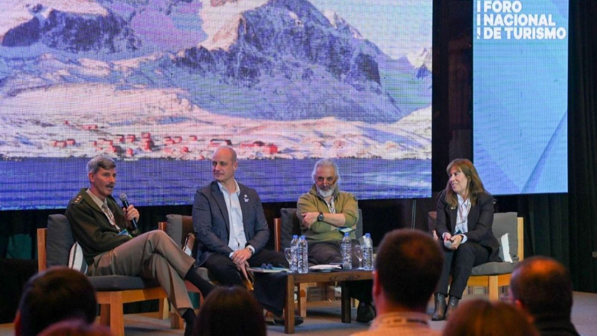 Se realizó el 3° Foro Nacional de Turismo en Ushuaia. 