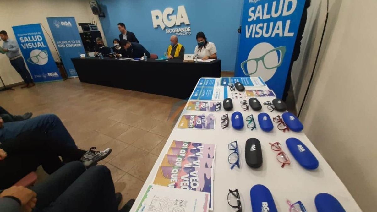 Comenzó la segunda entrega de lentes gratuitos del Programa de Salud Visual